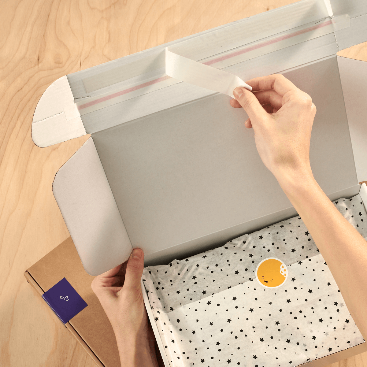 Onbedrukte postdozen